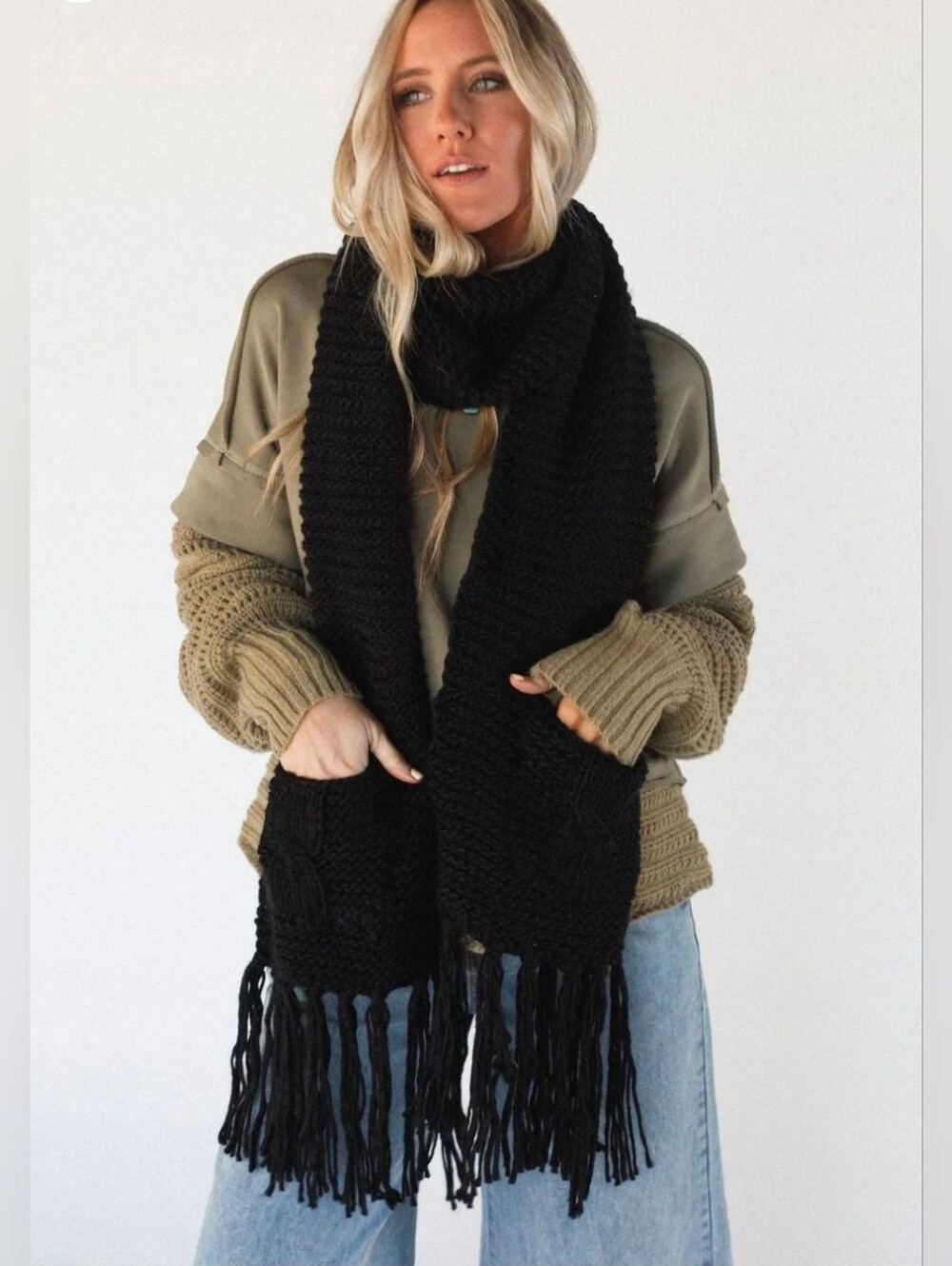 Rihanna Knitted Chunky Overized Tassel Scarf + Pockets One Size  Black NWT $60